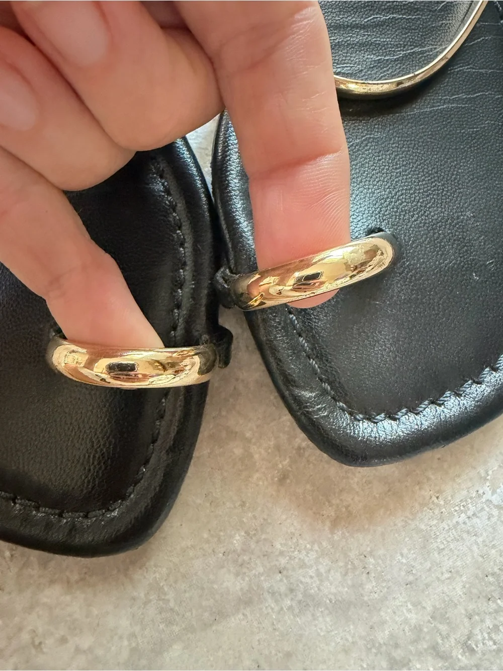 Jeffrey Campbell Black Leather Gold Toe Ring Flat Sandals Linques Size 6 / 37